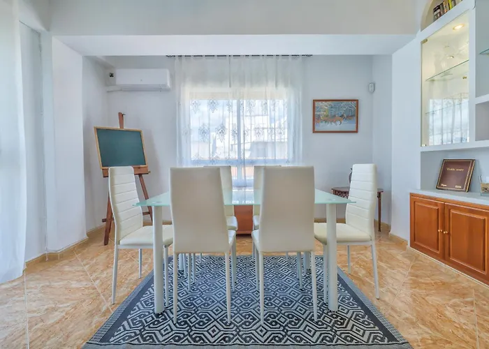 Damasco, Amplio Cercano Al Centro * Cordova